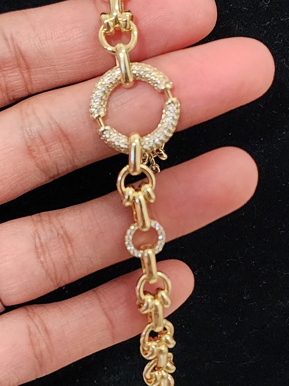 Unisex, 14k Gold Plated Gold Pavé Circle Link Bracelet - Picture 3 of 3